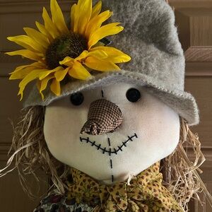 Fall Scarecrow Decor